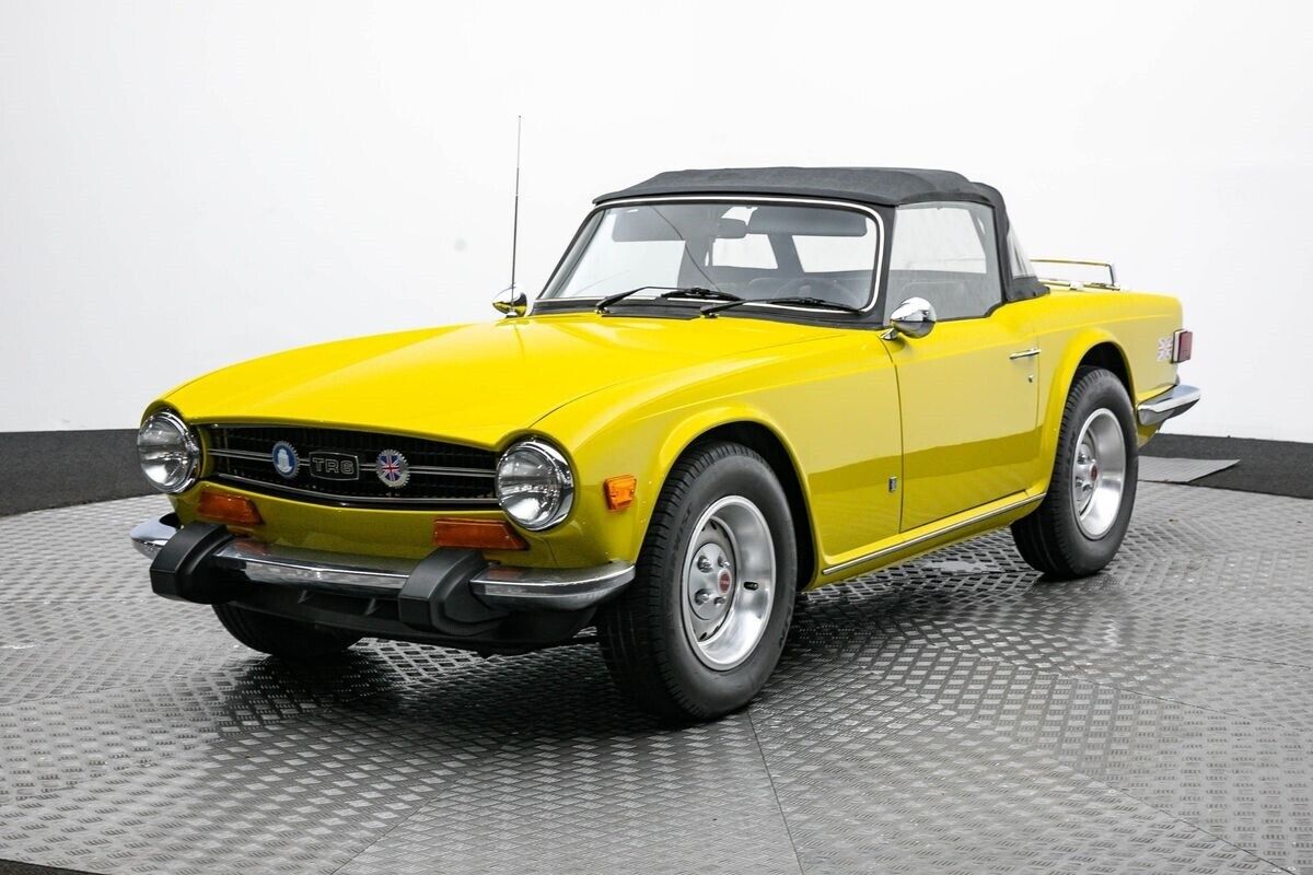 Triumph-TR-6-1974-1