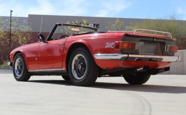 Triumph-TR-6-1975-11