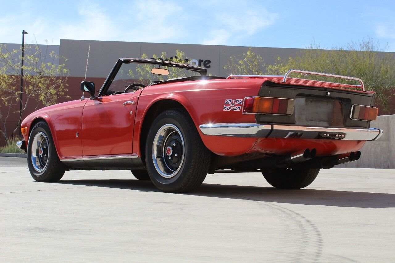 Triumph-TR-6-1975-11