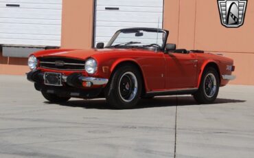 Triumph-TR-6-1975-5