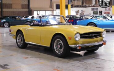 Triumph-TR-6-1975-Yellow-Brown-69828-5