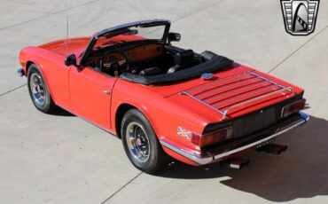 Triumph-TR-6-Cabriolet-1975-Red-Black-1949-11