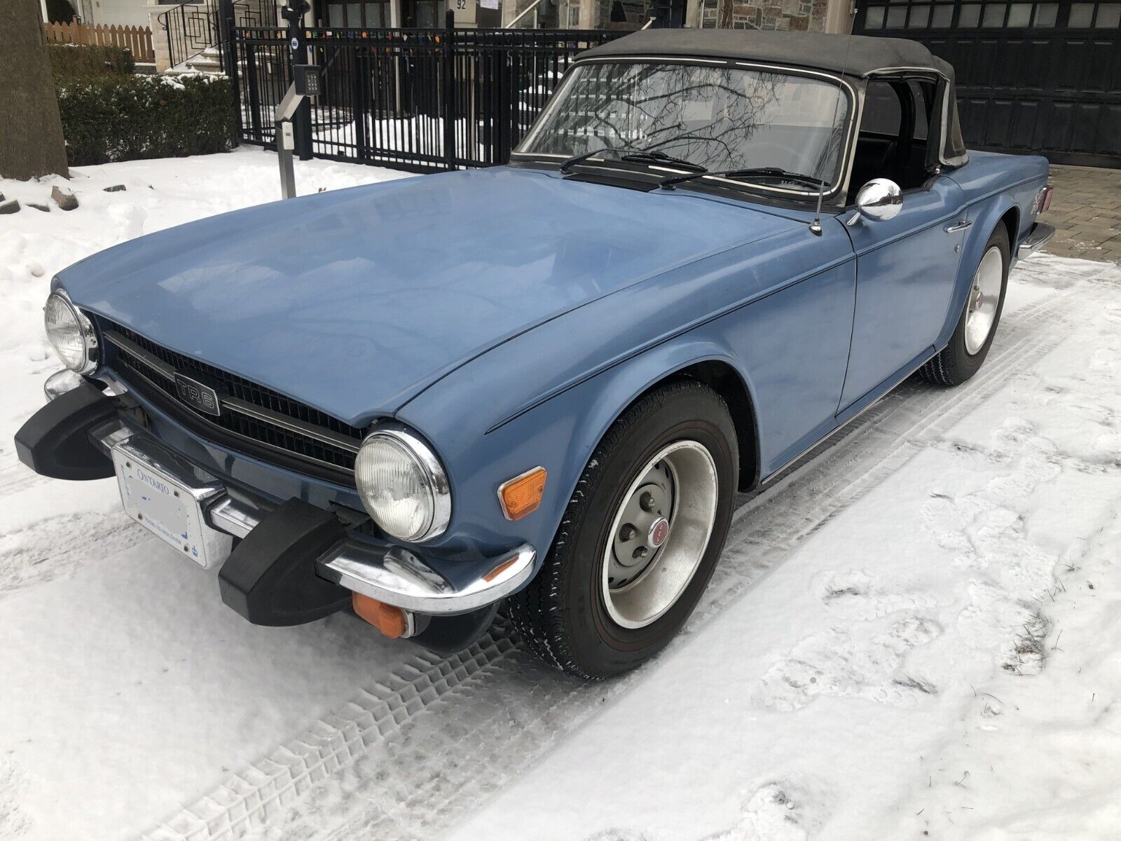 Triumph-TR-6-Cabriolet-1976-Blue-43221-1