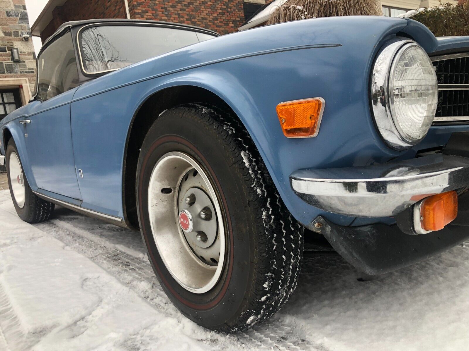 Triumph-TR-6-Cabriolet-1976-Blue-43221-14