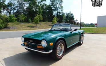 Triumph-TR-6-Coupe-1973-Green-Black-120078-4