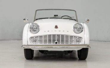 Triumph-TR3-A-Cabriolet-1959-White-Red-286-4