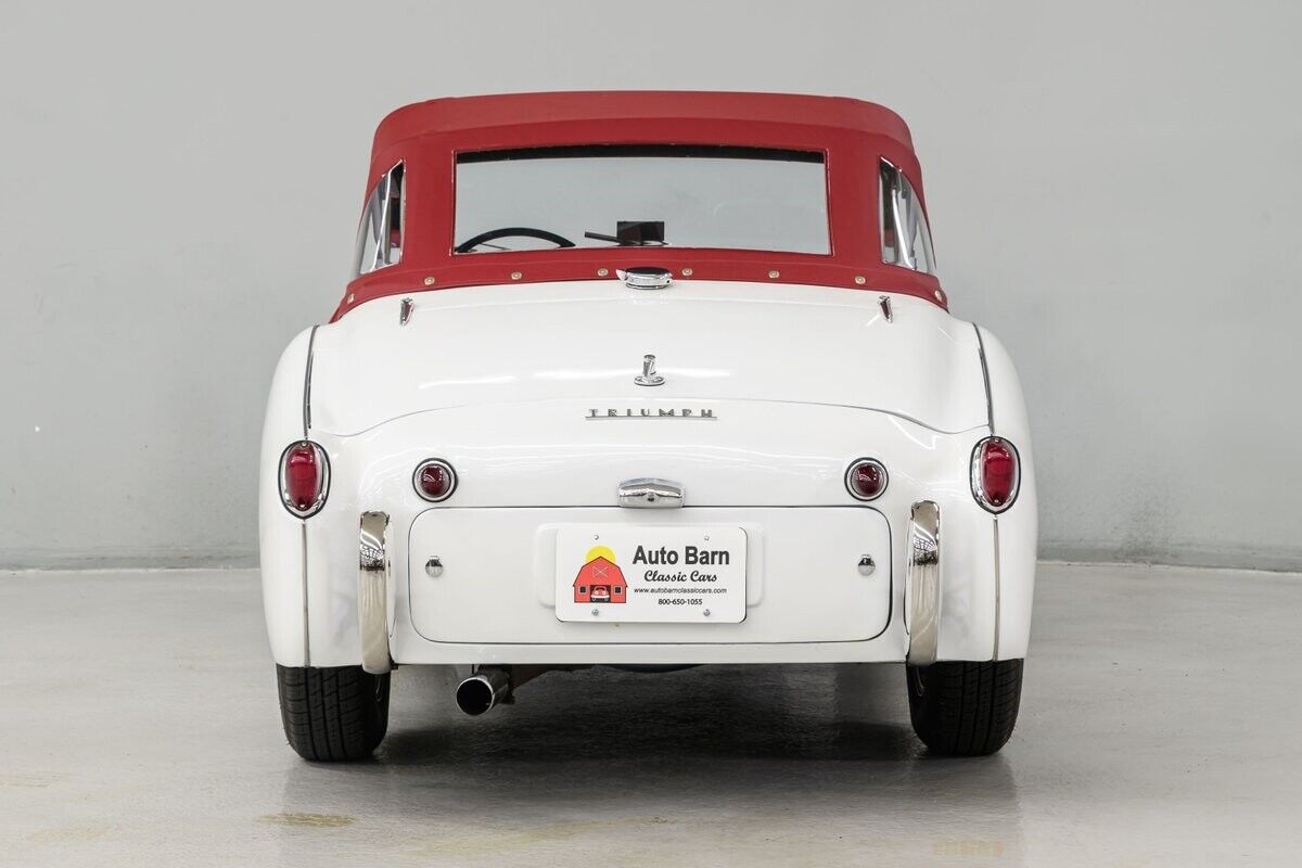 Triumph-TR3-A-Cabriolet-1959-White-Red-286-5