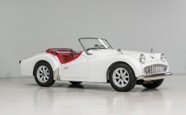 Triumph-TR3-A-Cabriolet-1959-White-Red-286-8