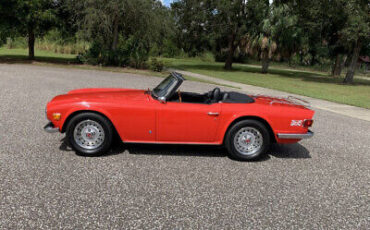 Triumph-TR6-1972-1