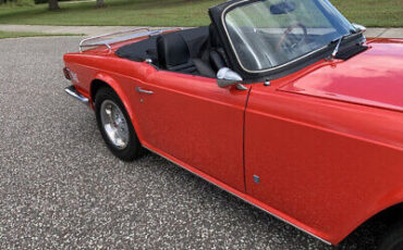 Triumph-TR6-1972-11