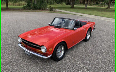 Triumph TR6  year1}