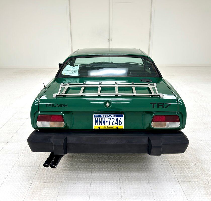 Triumph-TR7-Coupe-1976-Green-Black-144852-3