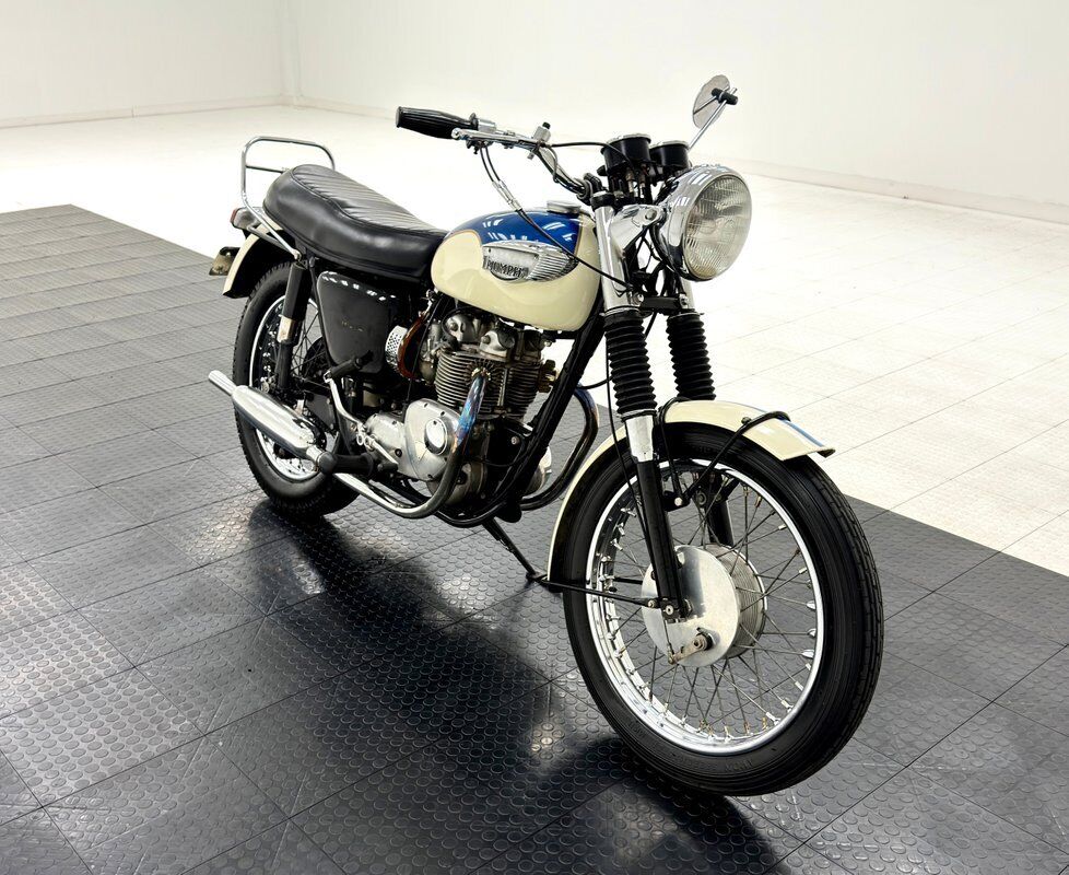 Triumph-Tiger-100R-Cabriolet-1967-5