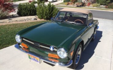 Triumph-Tr6-1971-8