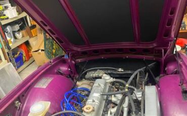 Triumph-Tr6-1973-purple-106619-2