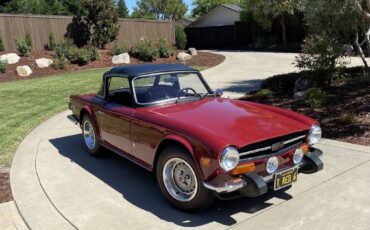 Triumph-Tr6-1974-5