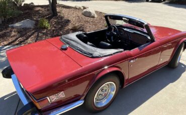 Triumph-Tr6-1974-8