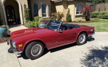 Triumph-Tr6-1974-red-120319-1