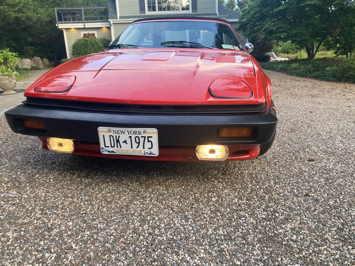 Triumph-Tr7-v6-1980-19