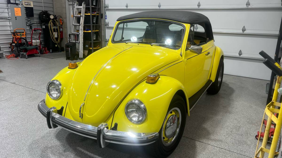 Volkswagen-Beetle-1970-yellow-44312-4