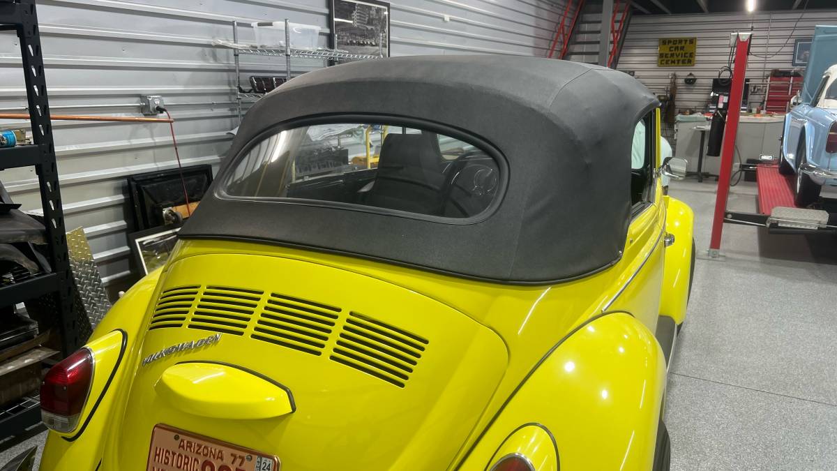 Volkswagen-Beetle-1970-yellow-44312-6