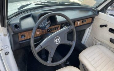 Volkswagen-Beetle-Cabriolet-1977-18