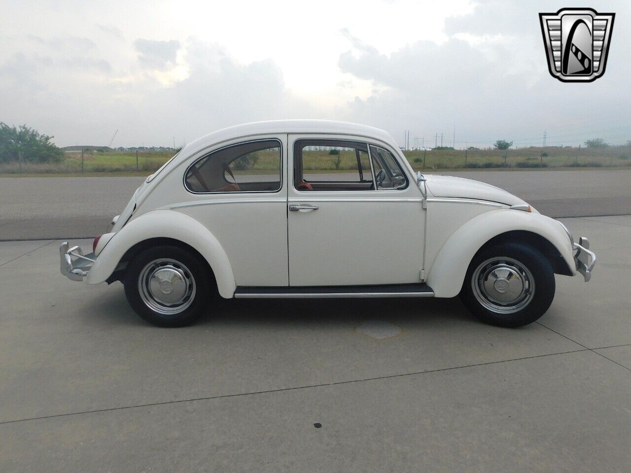 Volkswagen-Beetle-Classic-1966-White-Red-64065-3