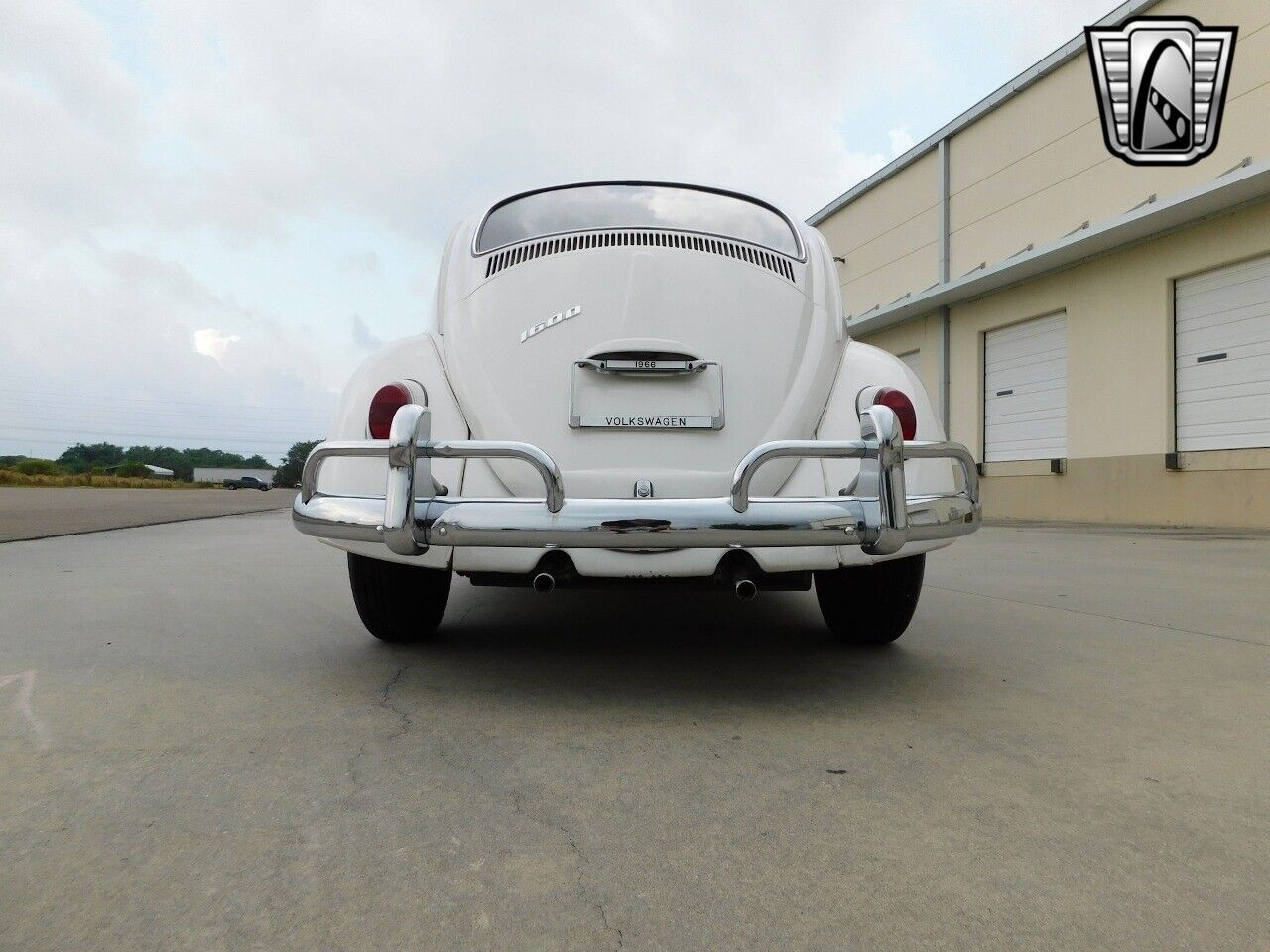 Volkswagen-Beetle-Classic-1966-White-Red-64065-8