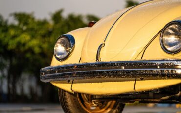 Volkswagen-Beetle-Classic-1969-Yellow-Black-0-17