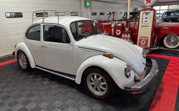 Volkswagen Beetle - Classic  year1}