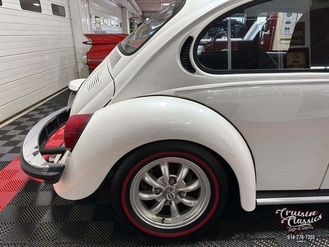 Volkswagen-Beetle-Classic-1974-White-Black-30520-9