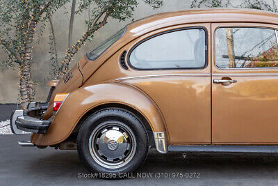 Volkswagen-Beetle-Classic-1976-10