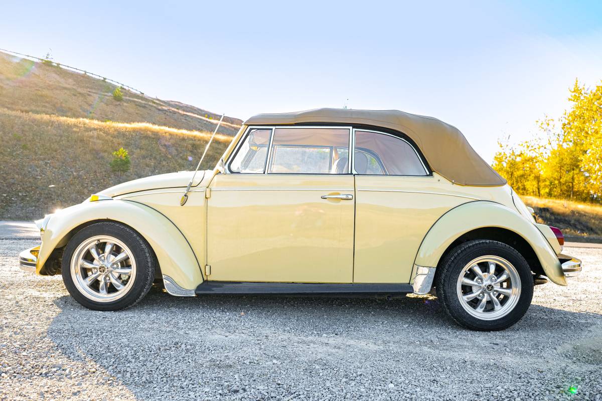 Volkswagen-Beetle-convertible-1968-4