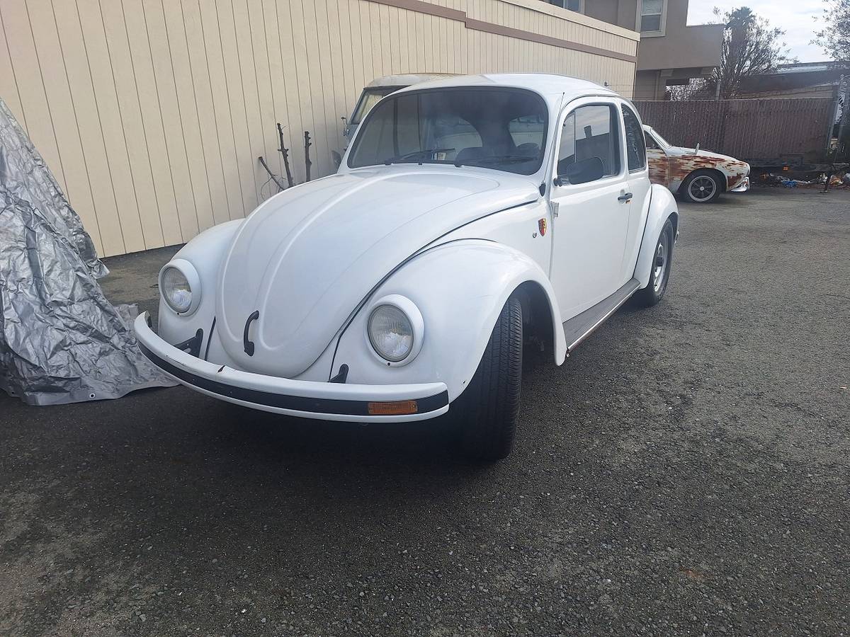 Volkswagen-Bug-1972-white-127138