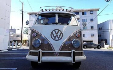 Volkswagen-Bus-23-window-1974-custom-160934-10