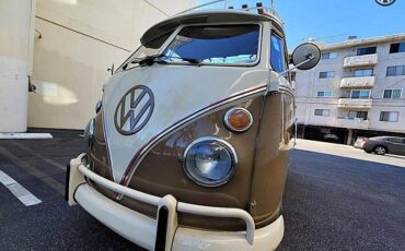 Volkswagen-Bus-23-window-1974-custom-160934-19