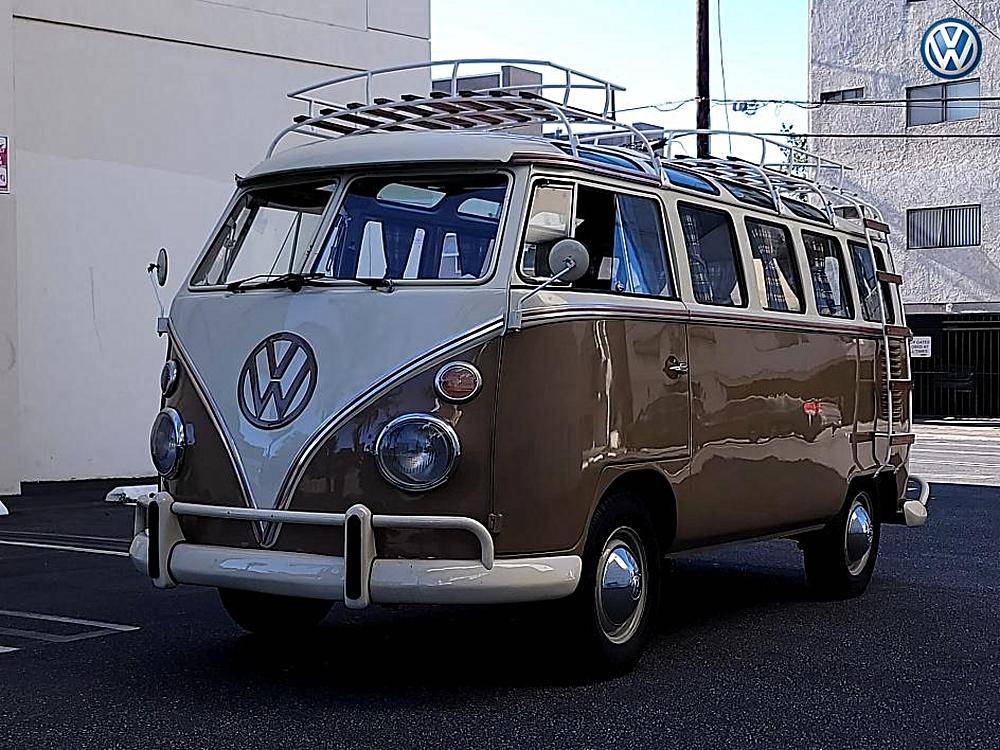 Volkswagen-Bus-23-window-1974-custom-160934-2