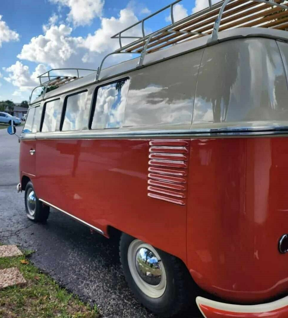 Volkswagen-BusVanagon-1962-Red-BEGE-21-1