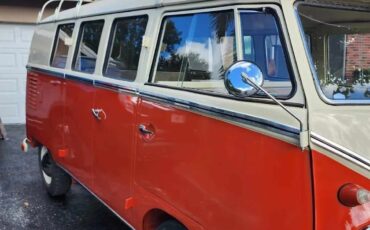 Volkswagen-BusVanagon-1962-Red-BEGE-21-4