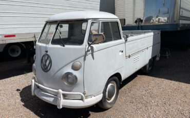 Volkswagen-BusVanagon-1962-White-Gray-160934-24