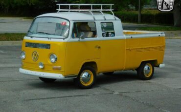 Volkswagen-BusVanagon-1968-Yellow-White-59647-3