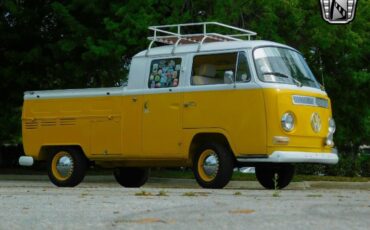 Volkswagen-BusVanagon-1968-Yellow-White-59647-7