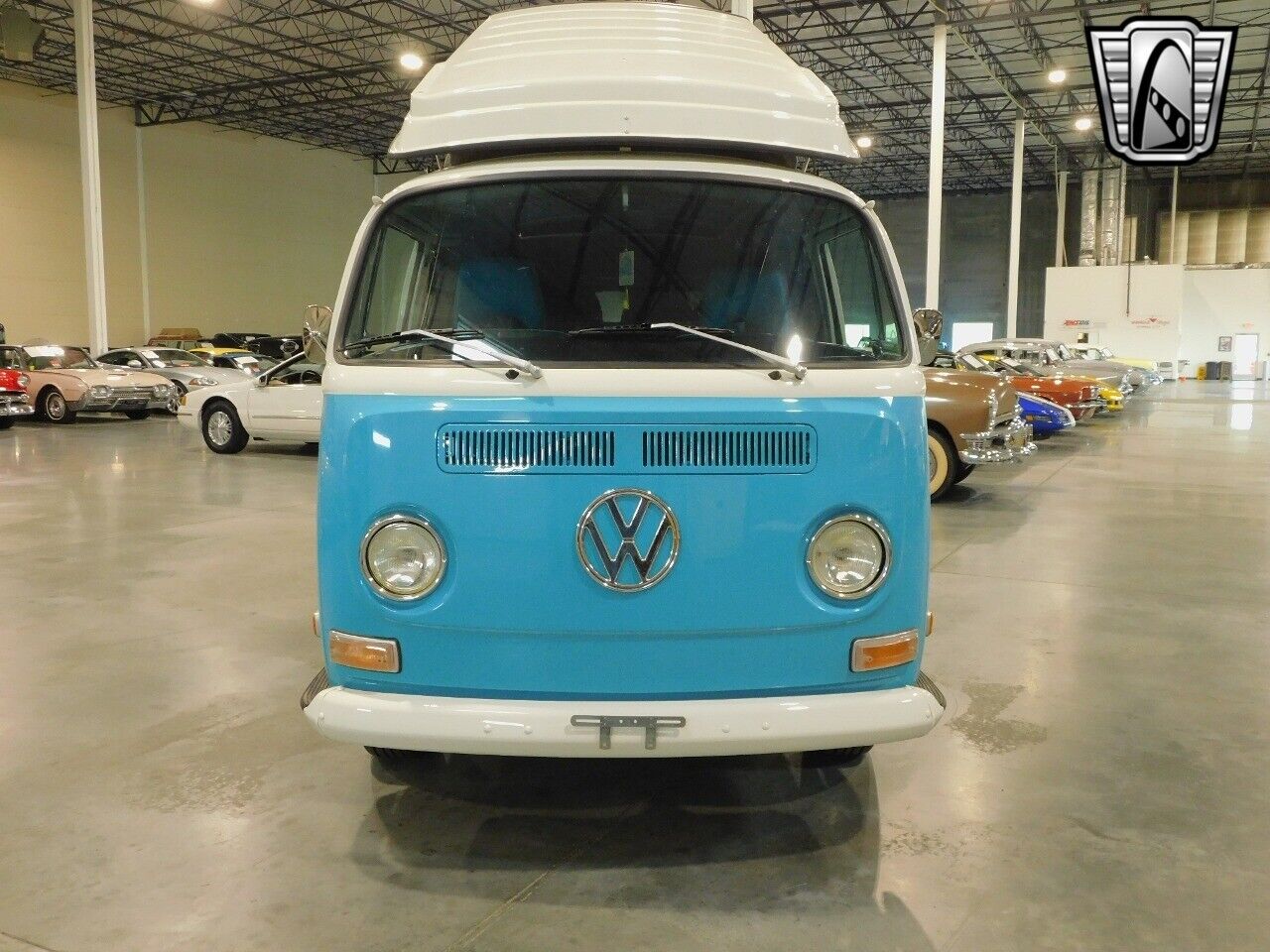 Volkswagen-BusVanagon-1970-10