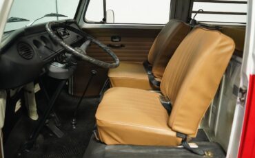 Volkswagen-BusVanagon-1972-Red-Tan-113047-4