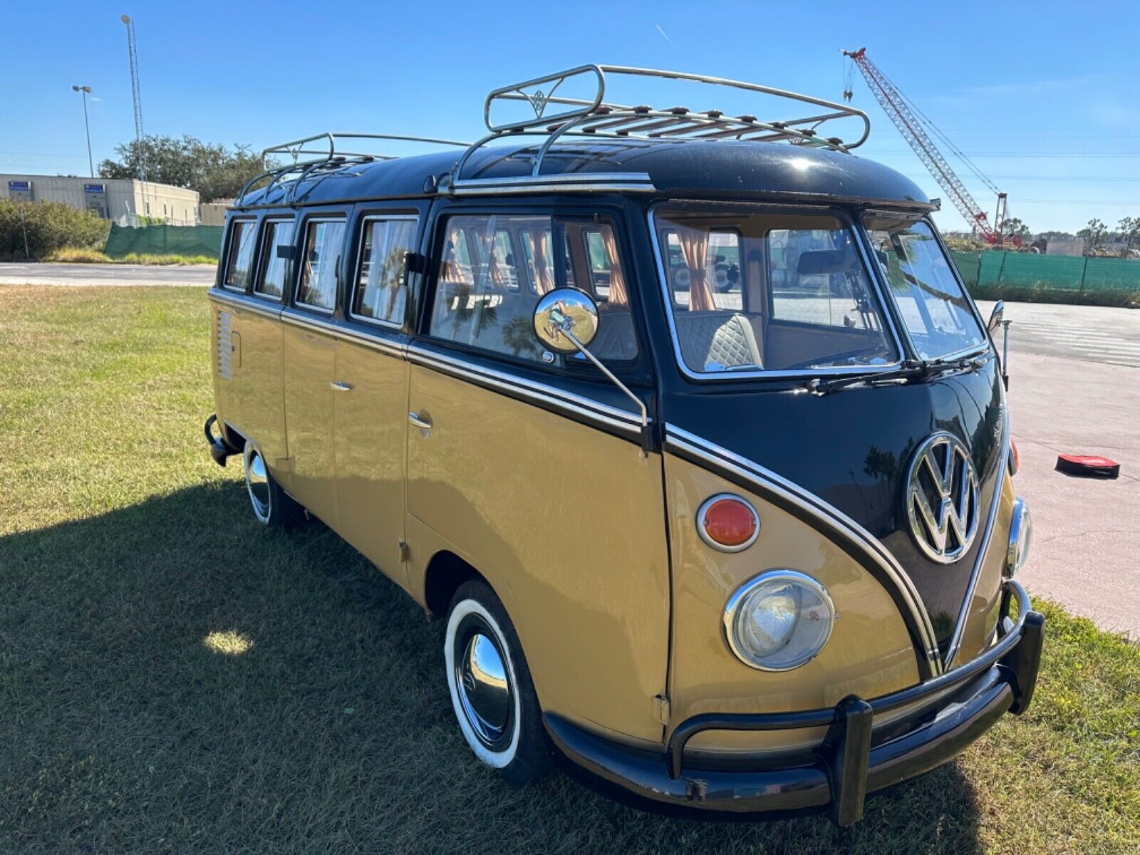 Volkswagen-BusVanagon-1972-Yellow-74030-14