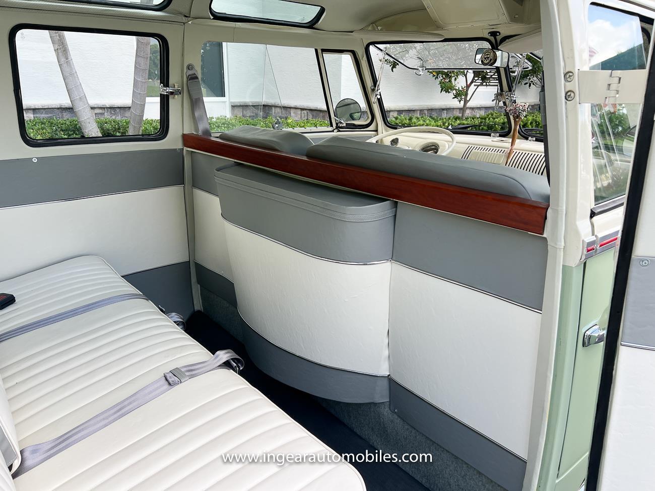 Volkswagen-BusVanagon-1973-3