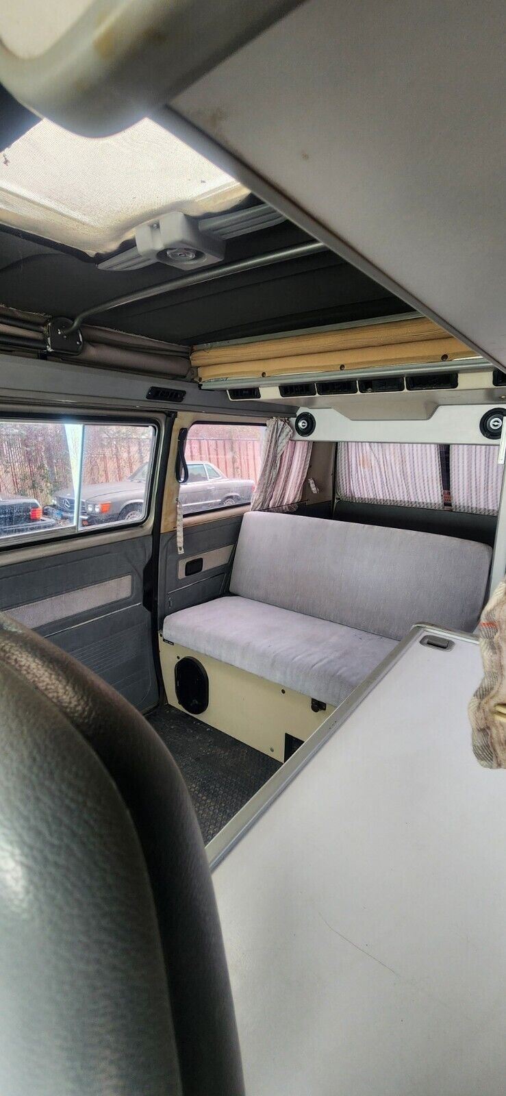 Volkswagen-BusVanagon-1987-4