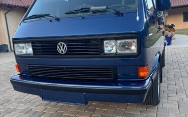 Volkswagen-BusVanagon-1990-Blue-246069-3