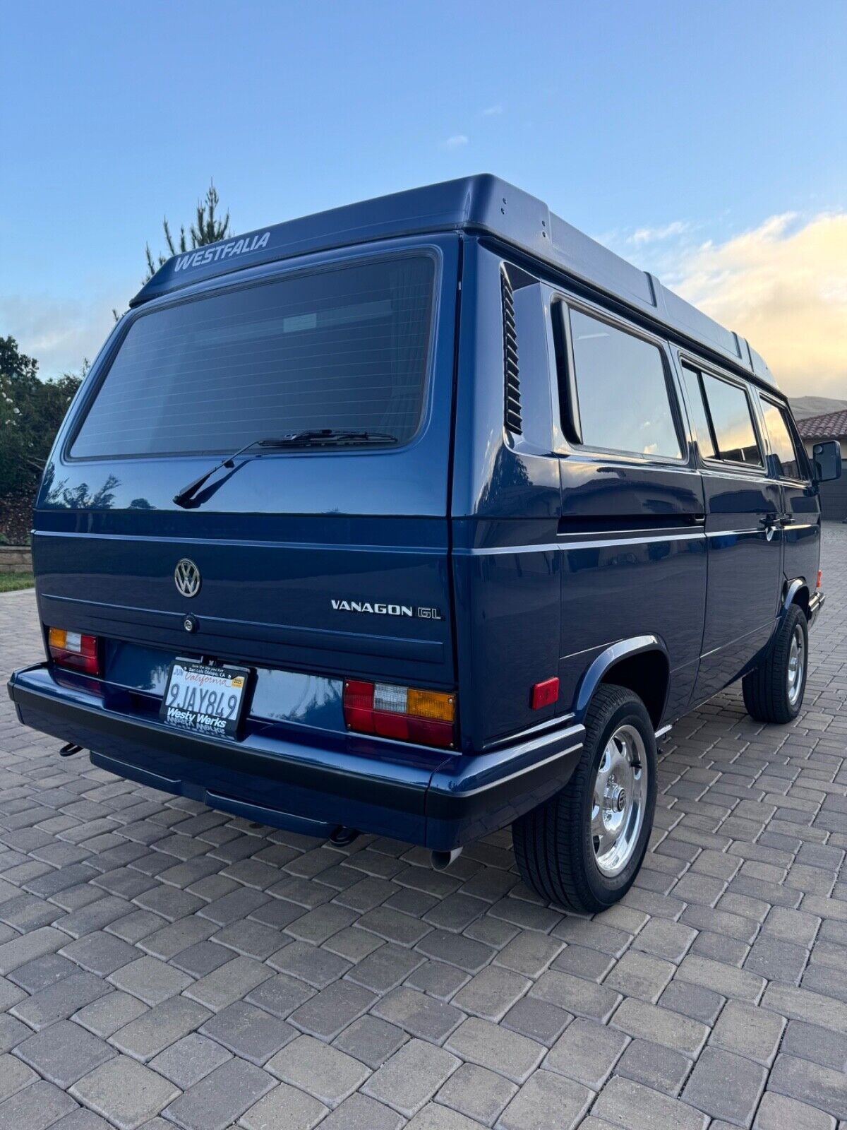 Volkswagen-BusVanagon-1990-Blue-246069-4