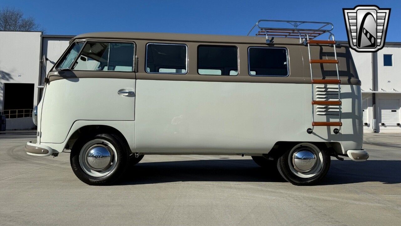 Volkswagen-BusVanagon-Cabriolet-1959-3